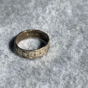 Vintage Beautiful Sterling Silver Heart & Posy Design Ring Size 7